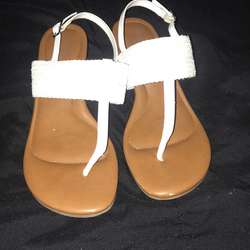 Sandals - Picture 2 of 3